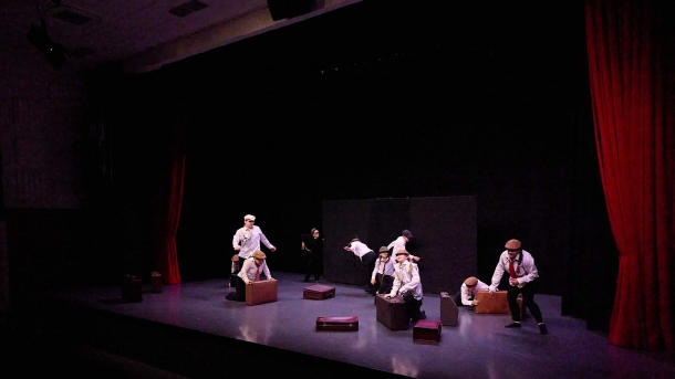 010 MAX Teatar Zvijer