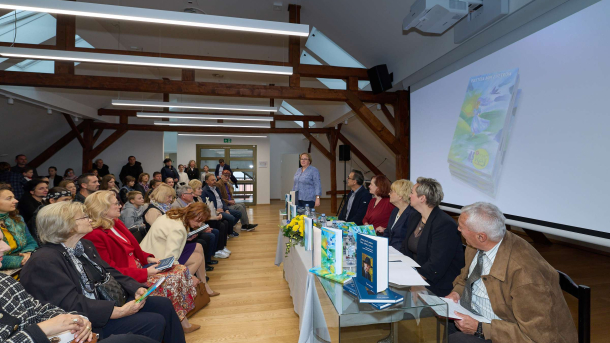 013 45 Mali Kaj 25 10 2025