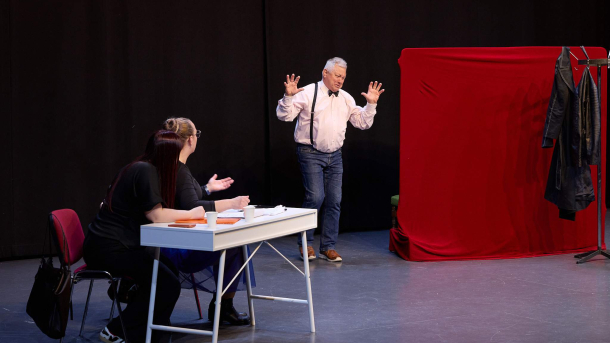 098 Josip Badalić Križ Audicija Ili Tri Sestre