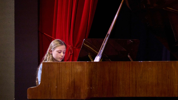 232 45 Mali Kaj 25 10 2025