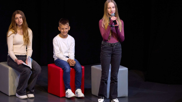 236 45 Mali Kaj 25 10 2025