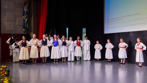 271 45 Mali Kaj 25 10 2025